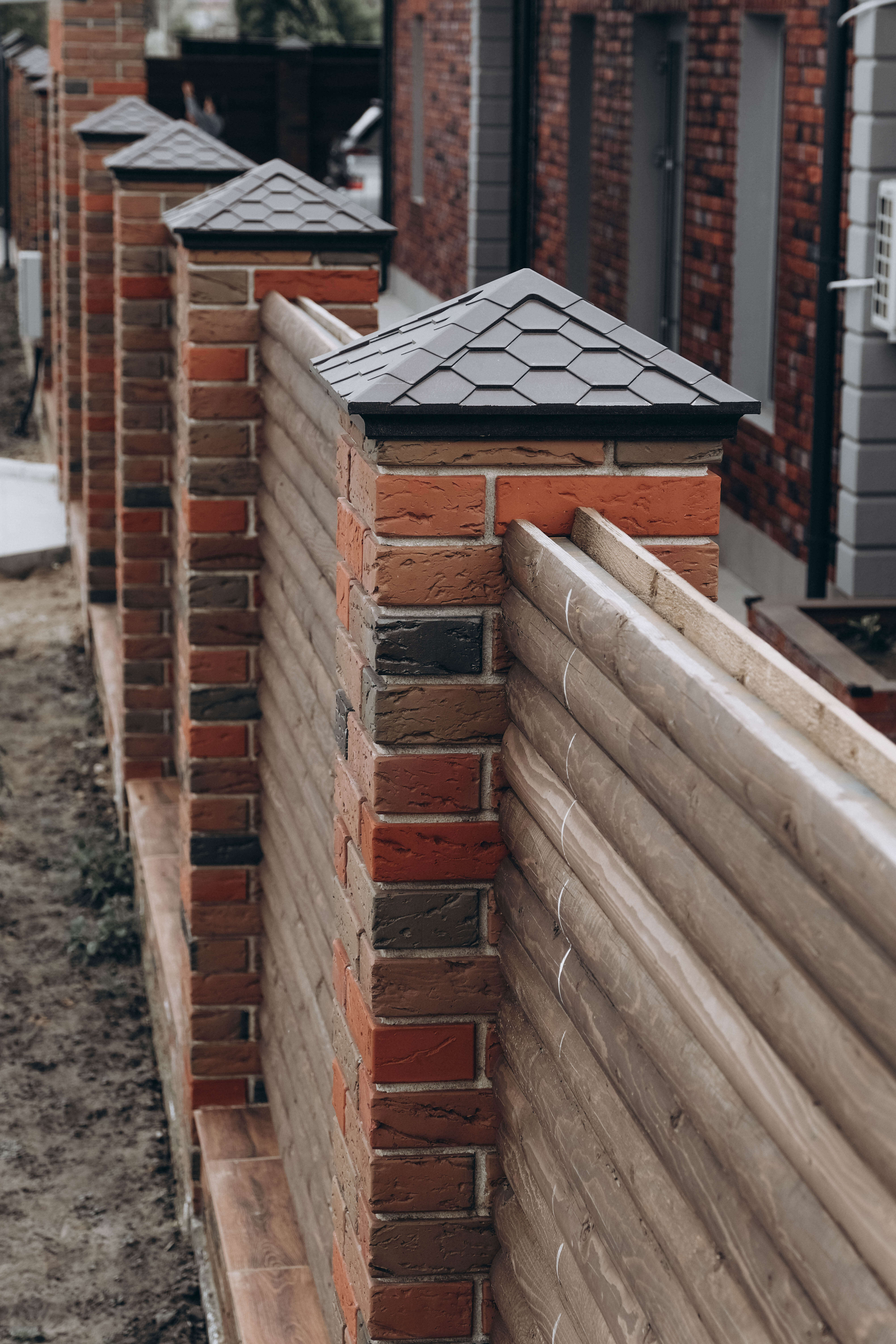 Колпак Zking Эверест Коричневый на столб 1.5х1.5 кирпича (390х390мм) в Пензе фото